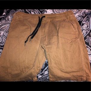 Men’s stretch soft brown shorts